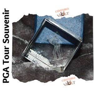 PGA Tour Souvenir Cube Glass Laser Etched 3D Golfer (lamp NOT included)